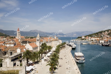 Trogir - Segelschiffe in dem Haffen