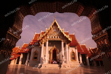 Die Tempelanlage des Wat Benchamabophit  in Bangkok der Hauptstadt von Thailand in Suedostasien.