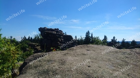 Aussicht im Sonnenschein ?ber Felsen