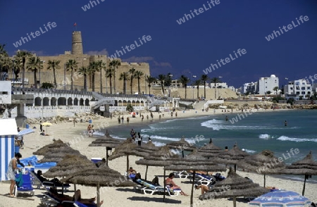 Das Ribat Kloster in der Altstadt oder Medina von Monastir am Mittelmeer  in Tunesien in Nordafrika.  