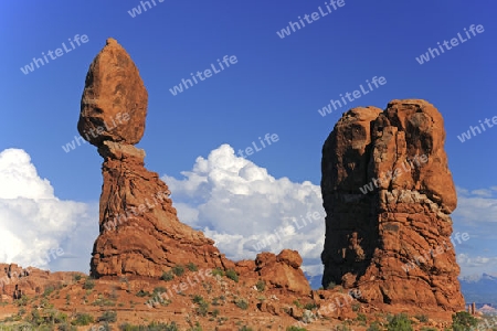 Balanced Rock, bei Sonnenaufgang, Arches Nationalpark, Utah, Suedwesten, USA