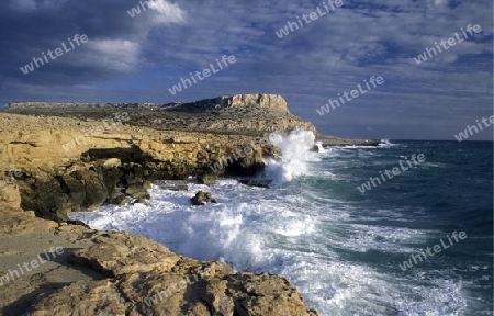 Die Landschaft und Kueste des Kap Greco bei Ayia Napa im suedwesten von Zypern im Mittelmeer