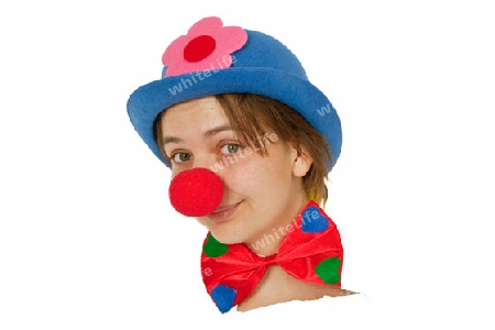 Weiblicher Clown auf hellem Hintergrund