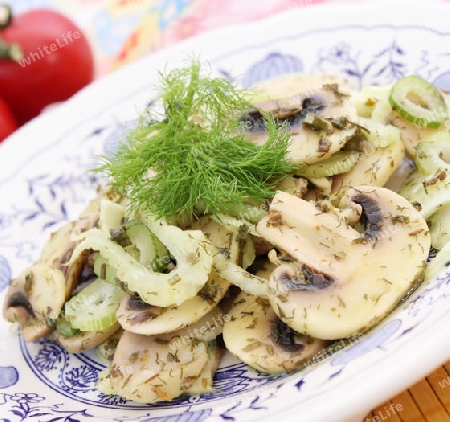 Pilzsalat mit Fenchel