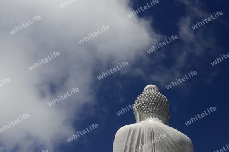 Der Grosse Buddha im Wat Chalong in den Bergen im sueden der Insel Phuket im sueden von Thailand in Suedostasien.