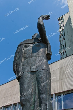 Statue vor der Slowakischen Nationalbibliothek in Martin