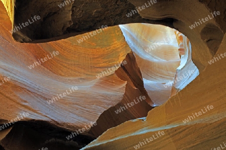 Gesteinsformen, Farben und Strukturen im Antelope Slot Canyon, Arizona, USA