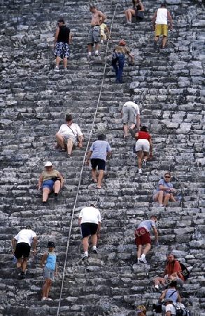 Die Pyramide der Maya Ruine von Coba im Staat Quintana Roo auf der Halbinsel Yuctan im sueden von Mexiko in Mittelamerika. 