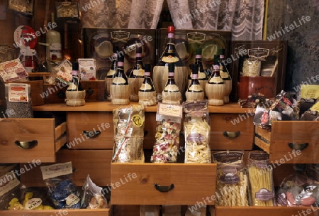 a Pasta and wine Shop in teh old town of Pallanza near to Verbania on the Lago maggiore in the Lombardia  in north Italy. 