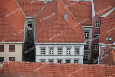 Das Stadtpanorama ueber die Altstadt von Riga der Hauptstadt