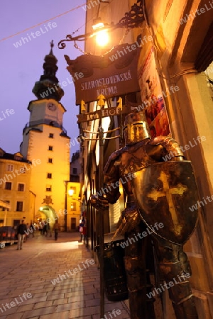 Europa, Osteuropa, Slowakei, Hauptstadt, Bratislava, Altstadt, Michalska Strasse, St Michaels Turm, Gasse, Sommer,  