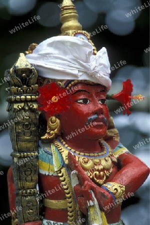 Eine von unzaehligen Hinuistischen Figuren auf der Insel Bali in Indonesien in Asien.