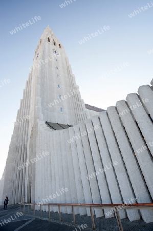 Reykjavik, Hallgrimskirkja, Kirche in der n?rdlichsten Hauptstadt Europas, Blick zum Turm hoch