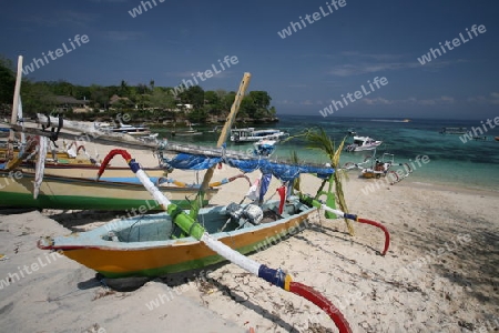 ASIEN, INDONESIEN, BALI, INSEL, NUSA LEMBONGAN, STRAND, LANDSCHAFT, JUNGUTBATU, FISCHERBOOT,     (URS FLUEELER)