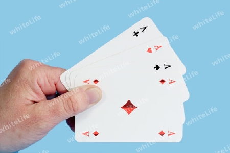 Spielkarten in der Hand