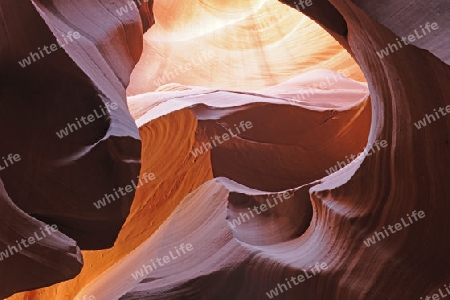 Gesteinsformen, Farben und Strukturen im Antelope Slot Canyon, Arizona, USA