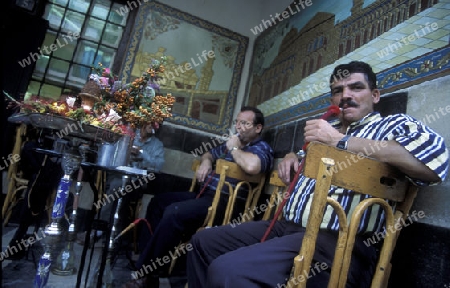 Ein Cafeshop auf dem Souq oder Markt in der Altstadt von Damaskus in der Hauptstadt von Syrien.