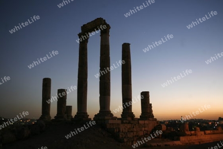 The Ruins of the citadel Jabel al Qalah in the City Amman in Jordan in the middle east.