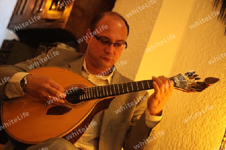 Europa, Westeuropa, EU, Euro, Portugal, Lissabon, Altstadt, Alfama, Musik, Fado, Kultur, Tradition, Restaurant,  (Urs Flueeler)