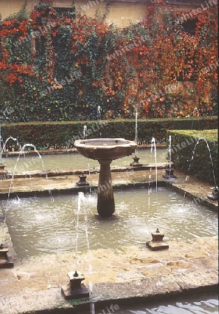 brunnen in granada