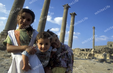 Die Ruine des Roemischen Theater in der Stadt Bosra im Sueden von Syrien im Nahen Osten.