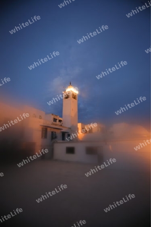 Afrika, Nordafrika, Tunesien, Tunis
Die Moschee mit dem Minarett in Altstadt von Sidi Bou Said am Mittelmeer und noerdlich der Tunesischen Hauptstadt Tunis.





