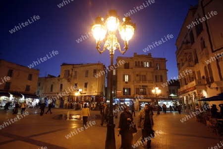 Afrika, Nordafrika, Tunesien, Tunis
Der Place de la Victoire vor der Medina in der Altstadt der Tunesischen Hauptstadt Tunis. 






