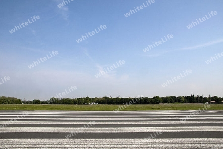 Flughafen Berlin Tempelhof, Lande,- und Startbahn