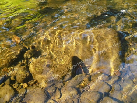 Stein, Wasser