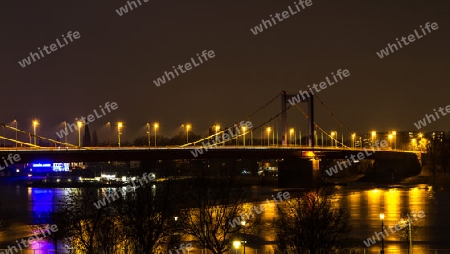 Ruhrort bei Nacht