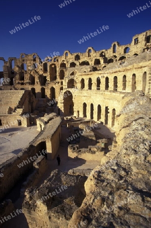 Das Kolloseum in El Jem im zentralen Tunesien in Nordafrika.