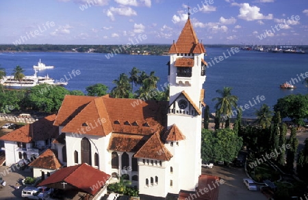 Die St. Joseph Kathedrale in der Altstadt von Dar es Salaam der Hauptstadt von Tansania im Indischen Ozean.