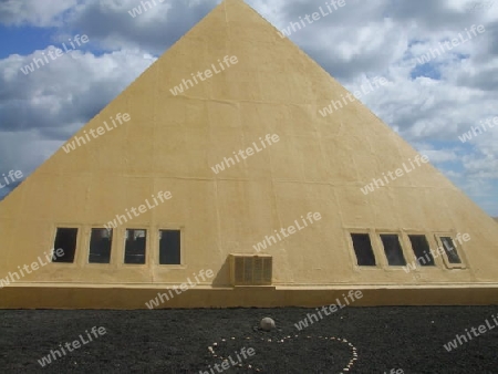 Lanzarote,Costa Teguise,El Centro Pyramide