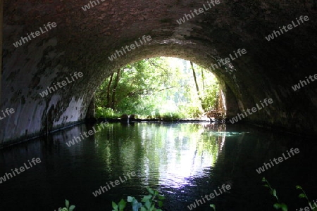 Tunnel