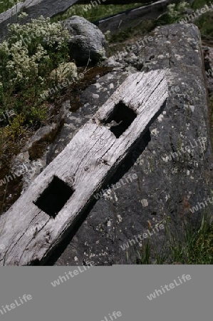 Holz auf Stein