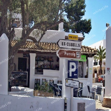 Strassenschilder auf Ibiza