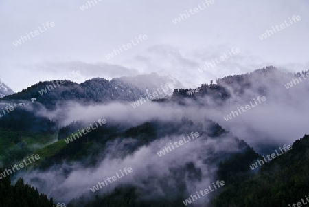 Nebel ?ber den Zillertaler Bergen