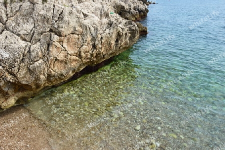 kleine Badebucht mit Steinstrand