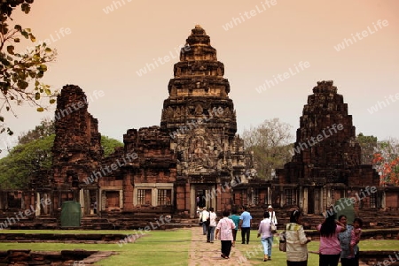 Die Khmer Tempel Anlage von Phimai bei Khorat in der provinz Nakhon Ratchasima im Nordosten von Thailand im Suedwesten von Thailand in Suedostasien.