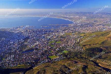 Blick vom Tafelberg auf Kapstadt am Abend, Western Cape, Westkap, S?dafrika, Afrika