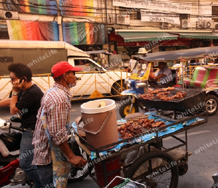 Der Alltag im China Town im Zentrum der Hauptstadt Bangkok in Thailand. 