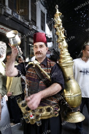 Der Souq oder Markt in der Altstadt und Hauptstadt von Syrien und Grossstadt von Damaskus in der uebersicht, Syrien 