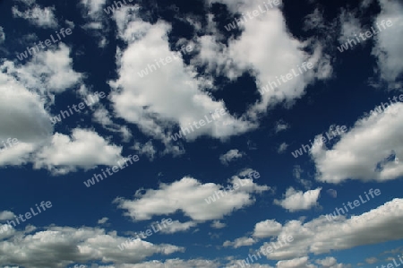 Himmel mit Wolken