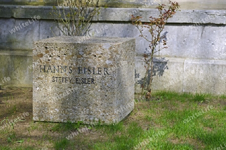 Ehrengrab des Komponisten Hanns Eisler, Dorotheenst?dtischer Friedhof, Berlin Mitte, Deutschland, Europa