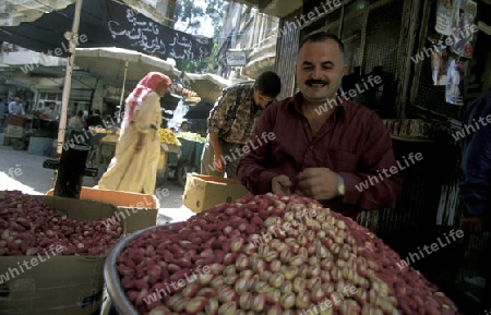 Auf dem Souq oder Markt in der Altstadt von Damaskus in der Hauptstadt von Syrien.