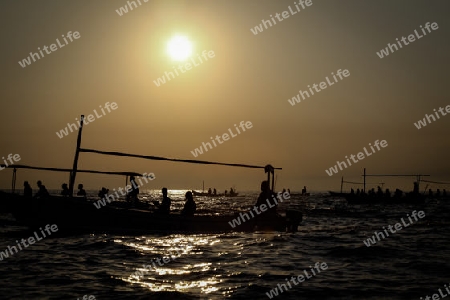 bali_sonnenaufgang mit booten