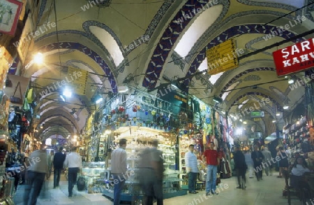 Der Markt, Souq oder Bzaar Kapali Carsi im Stadtteil Sultanahmet in Istanbul in der Tuerkey