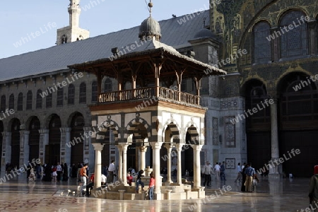 Asien, Naher Osten, Syrien, Damaskus,   Der Innenhof der  Omaijad Moschee im Souq und Altstadt von Damaskus in der Hauptstadt von Syrien. 