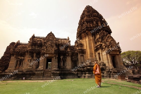 Die Khmer Tempel Anlage von Phimai bei Khorat in der provinz Nakhon Ratchasima im Nordosten von Thailand im Suedwesten von Thailand in Suedostasien. 