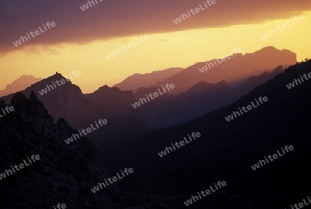 Die Landschaft beim Cap de Formentor auf der Halbinsel Formentor im Februar im Osten der Insel Mallorca einer der Balearen Inseln im Mittelmeer.   